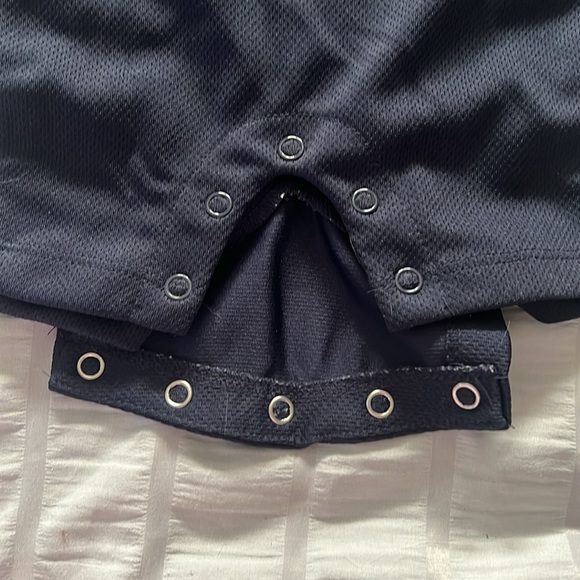 New York Yankees onesie. Size 18 mos. ⚾️ - Picture 3 of 8